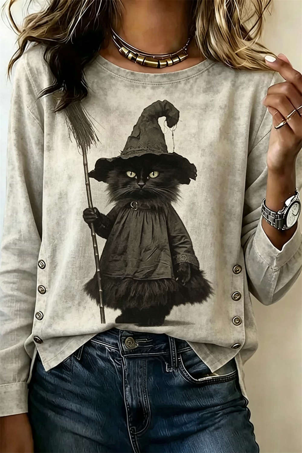 Delilah witch cat blouse in gray, front view
