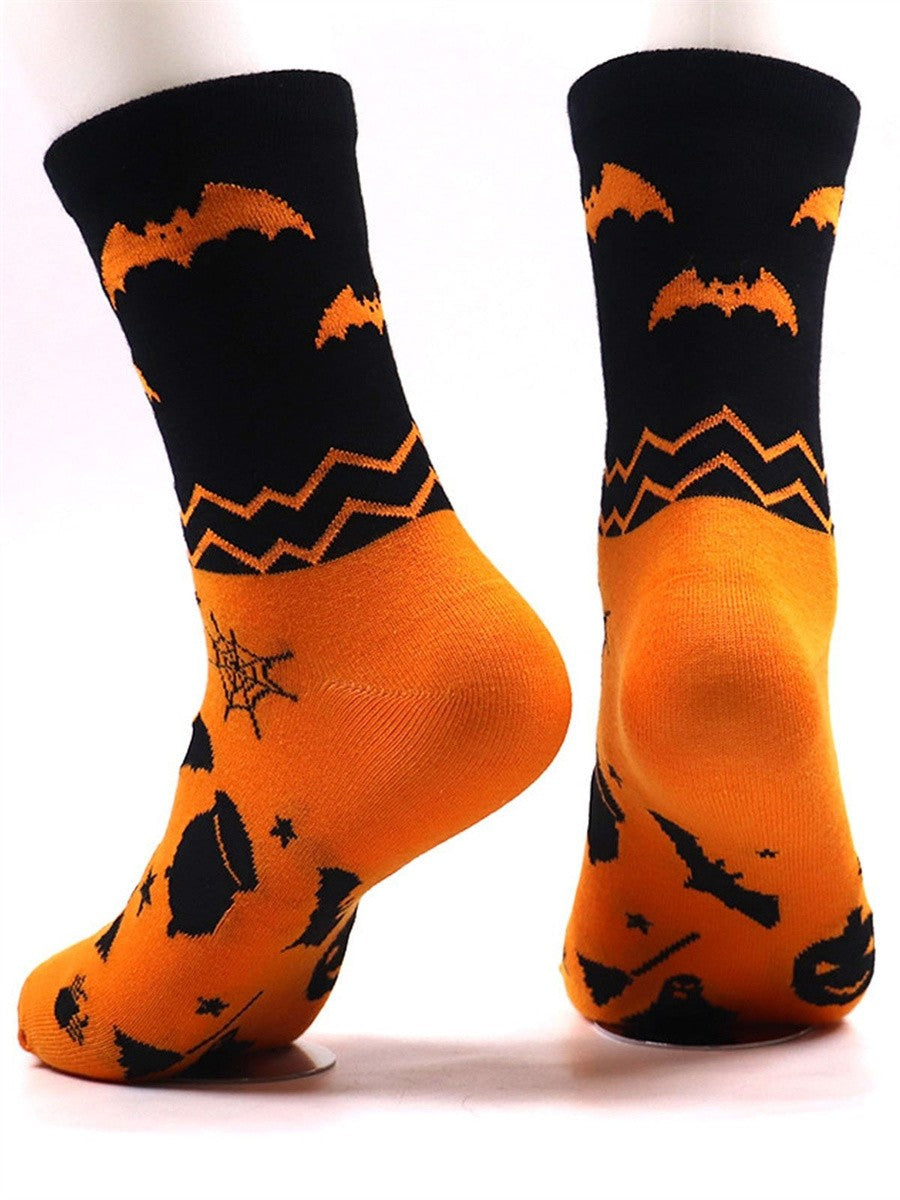 Bella halloween print socks in orange, black, detail view