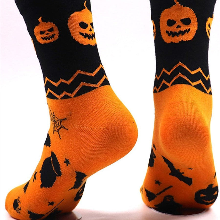 Bella halloween print socks in orange, black, front view