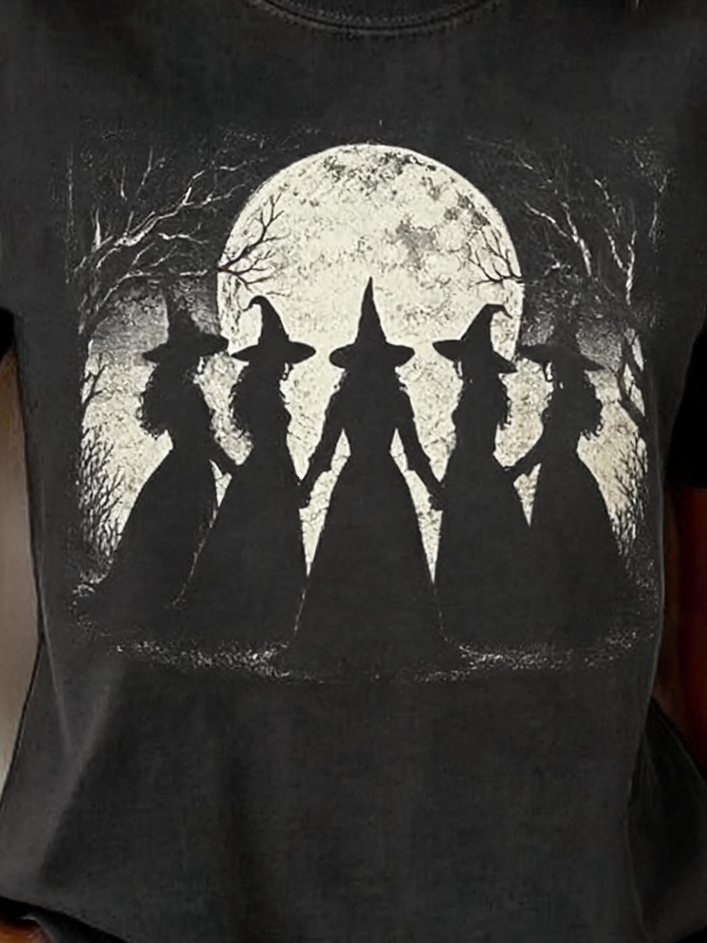 Stella witch moon t-shirt in black, detail view