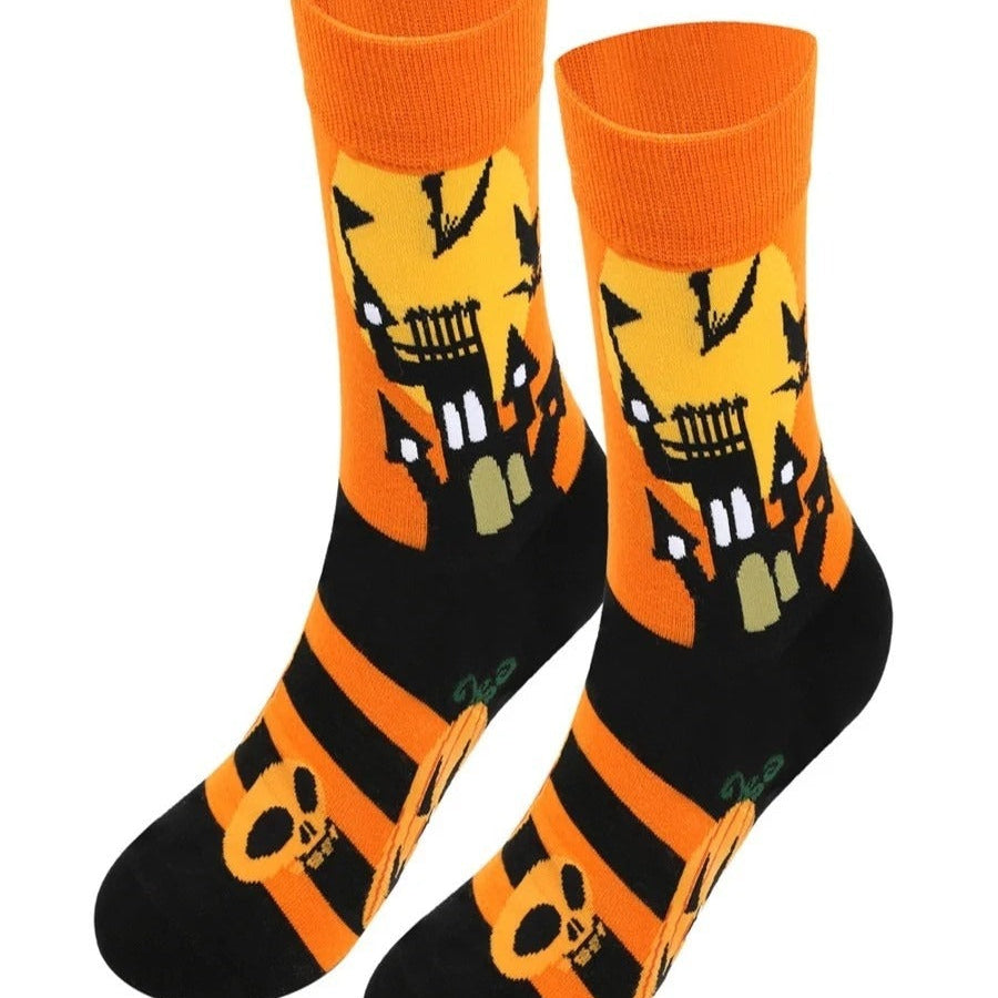 Charlotte halloween print socks in orange and black, front view
