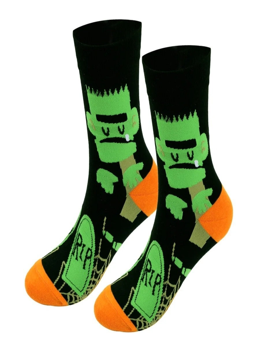 Charlotte halloween print socks in green and black, detail view