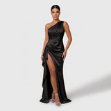 Phoebe - Elegant Maxi Dress