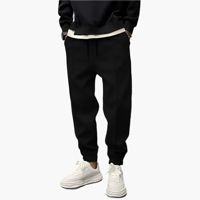 Tanner men's tapered leisure joggers in Black, view 6